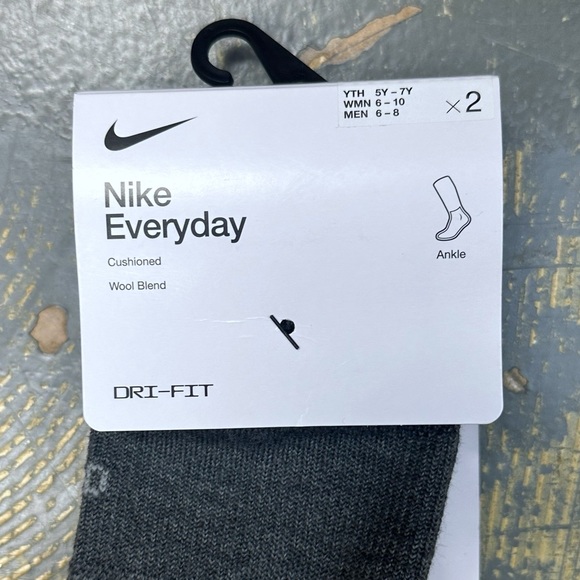 Nike Socks 1/4 Height DQ6397-902 Dark Grey Beige Everyday Essential - Picture 4 of 5